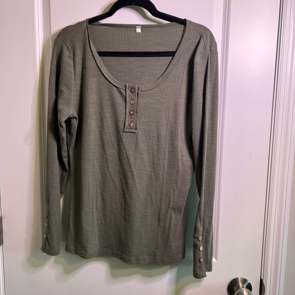 Olive Green Ribbed Henley Top Long‎ Sleeve Button Cuff Women XL Gorpcore Minimal